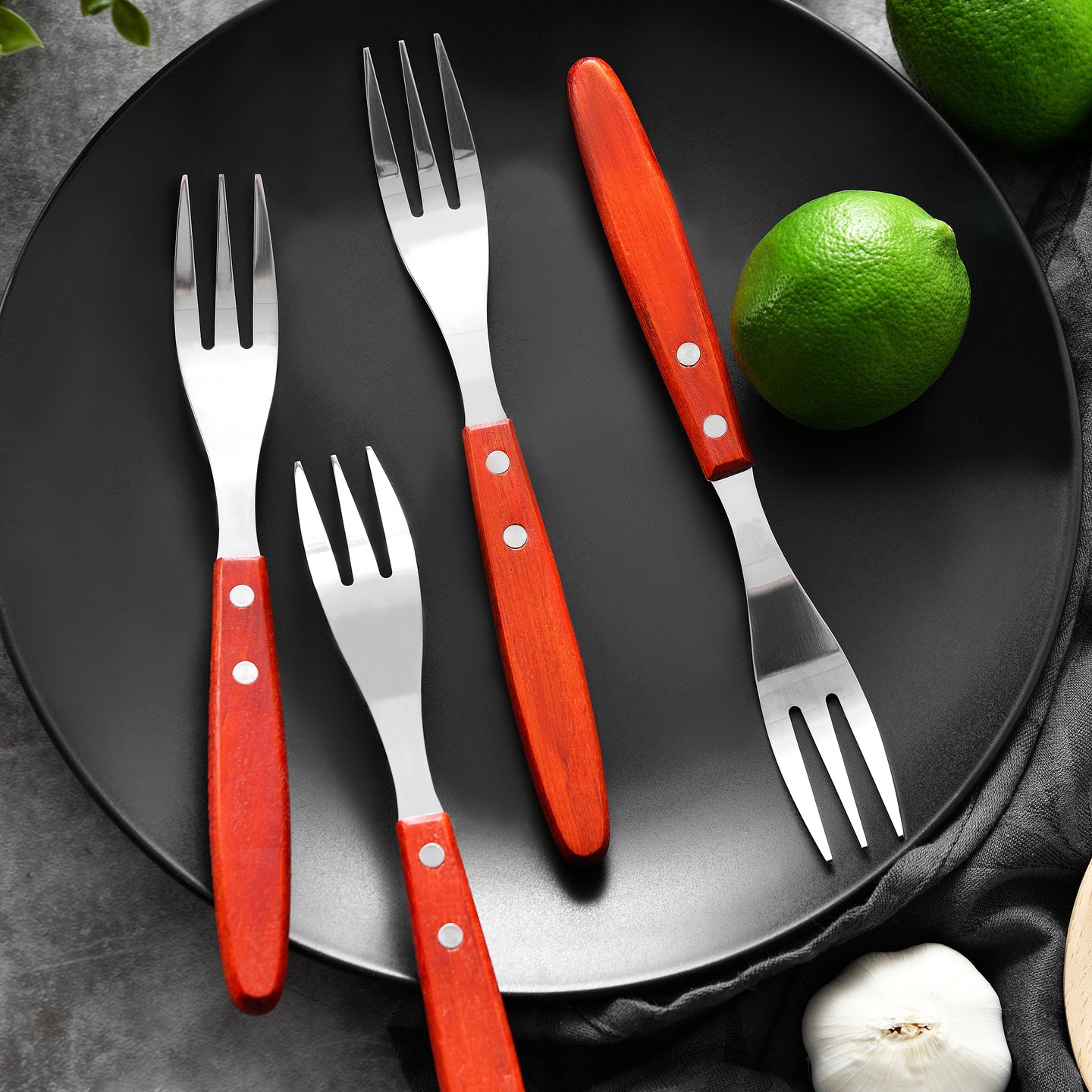 Set 4 Tenedores de mesa madera y acero inoxidable Bergner (2)
